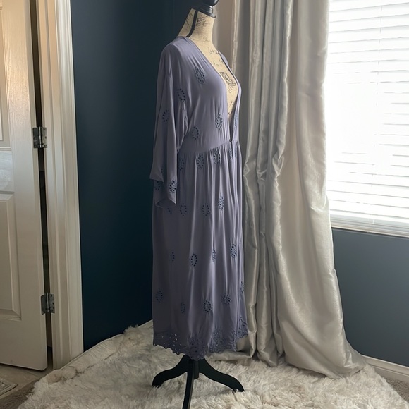 Purple Robe Size Small - Picture 2 of 7